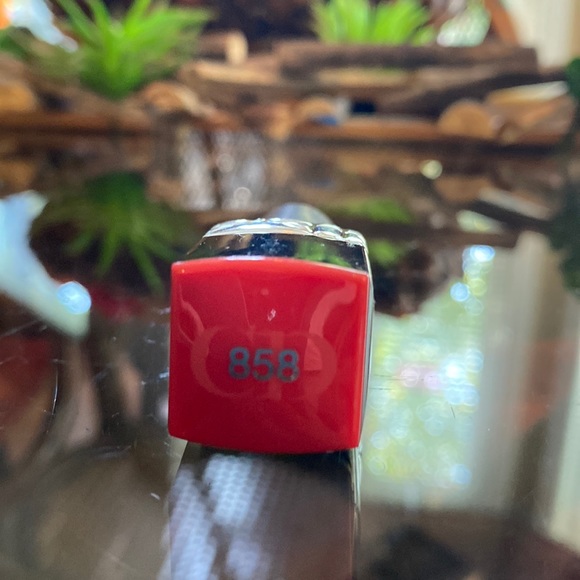 Dior #858 Royale Lipstick - Picture 4 of 5